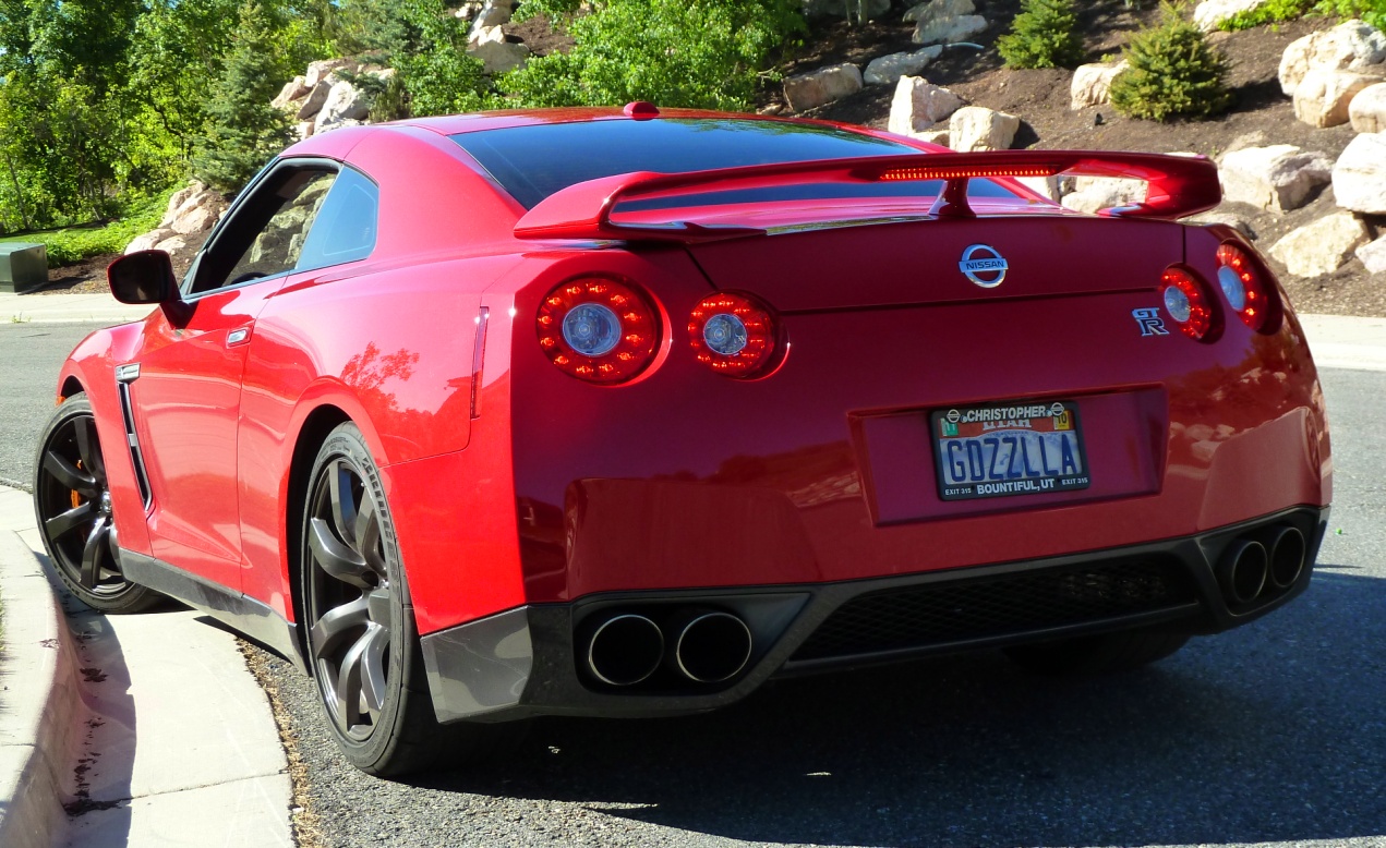 Godzilla Nissan GTR (5)